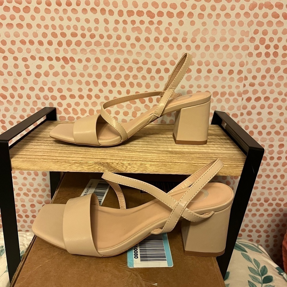 Journee Collection Womens Lirryc Heels - Picture 5 of 6